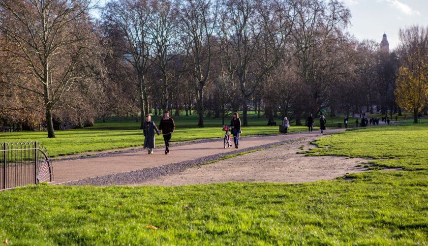 UK weather: Brits to soak up sunshine as temperatures rise to 13C in just days after cold snap