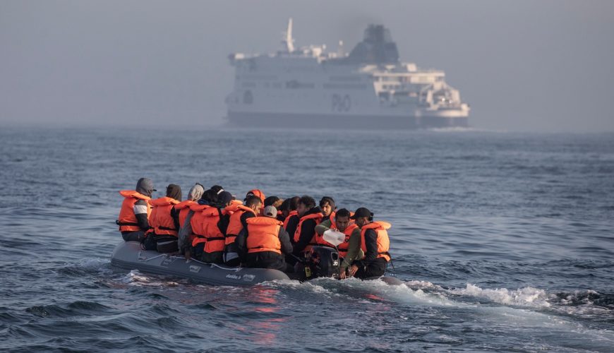 Illegal migrants face lifetime ban on returning to UK in crackdown to end small boats crisis