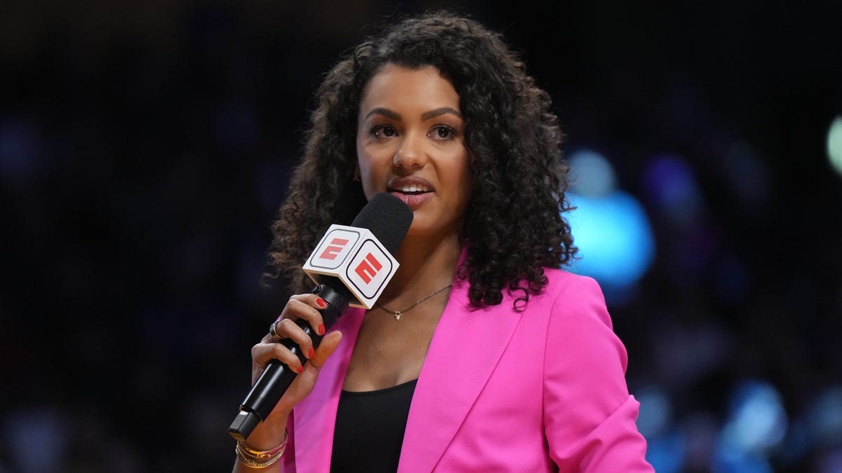 Malika Andrews Q&A: ESPN reporter on travel tips, rise, NBA postseason takeaways and more