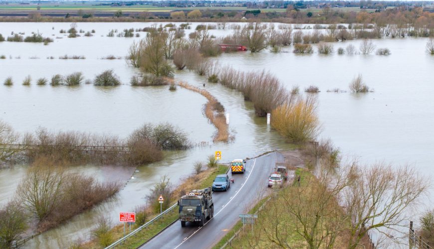 UK weather: Met Office issues fresh rain warnings prompting over a hundred flood alerts as Brits brace for travel chaos