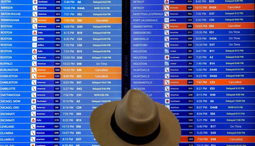 No cash for flight delays as Trump administration scraps Biden-era rule